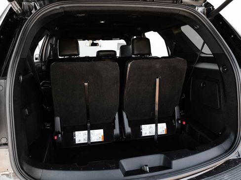 Used 2018 Ford Explorer XLT w/ Equipment Group 202A image 51