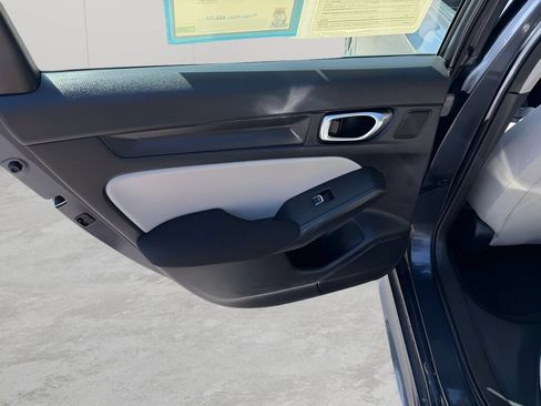 Used 2022 Honda Civic EX image 11