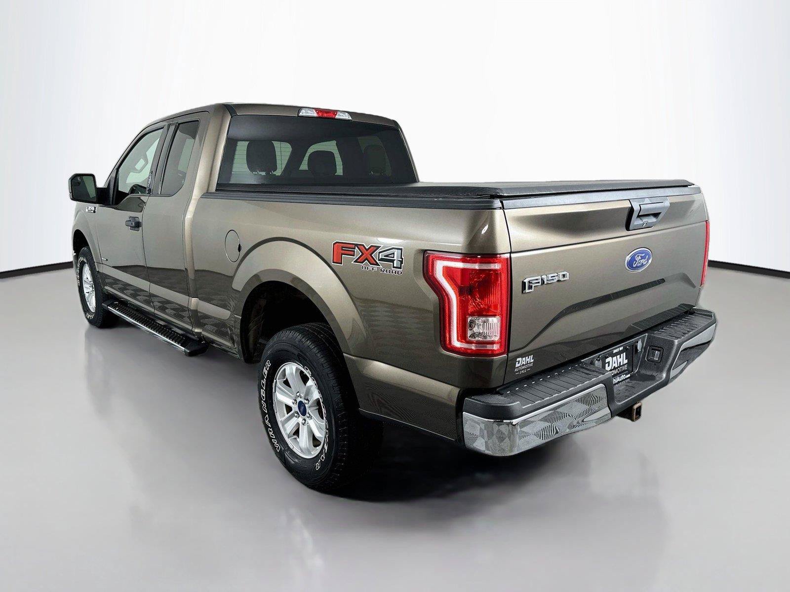 Used 2015 Ford F150 XLT w/ Equipment Group 301A Mid AWD/4WD image 10