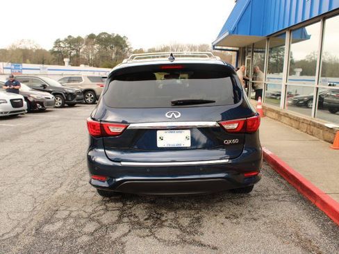 Used 2017 INFINITI QX60 FWD w/ Deluxe Technology Package image 6