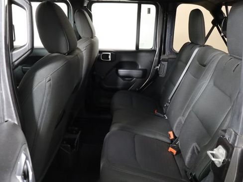 Used 2022 Jeep Wrangler Unlimited Sport AWD/4WD image 16