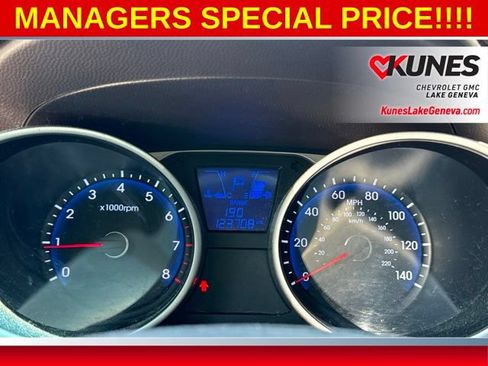 Used 2012 Hyundai Tucson Limited w/ Premium Pkg FWD image 4