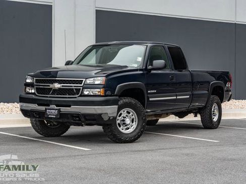 Used 2006 Chevrolet Silverado 2500 LT image 1