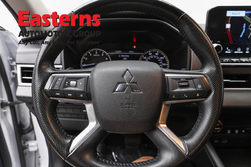 Used 2024 Mitsubishi Outlander SE AWD/4WD image 12