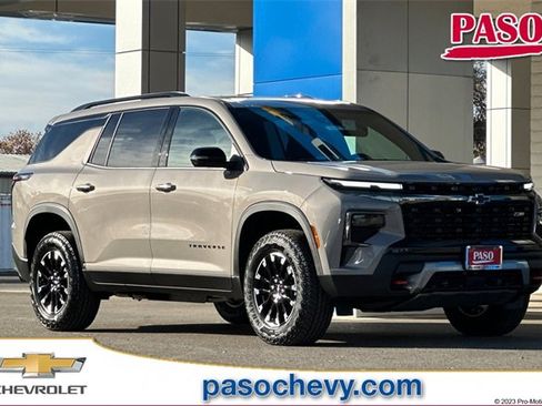 New 2026 Chevrolet Traverse Z71 image 1