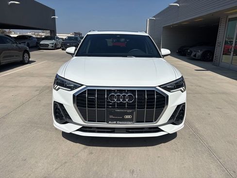 Used 2025 Audi Q3 2.0T Premium w/ Convenience Package image 2