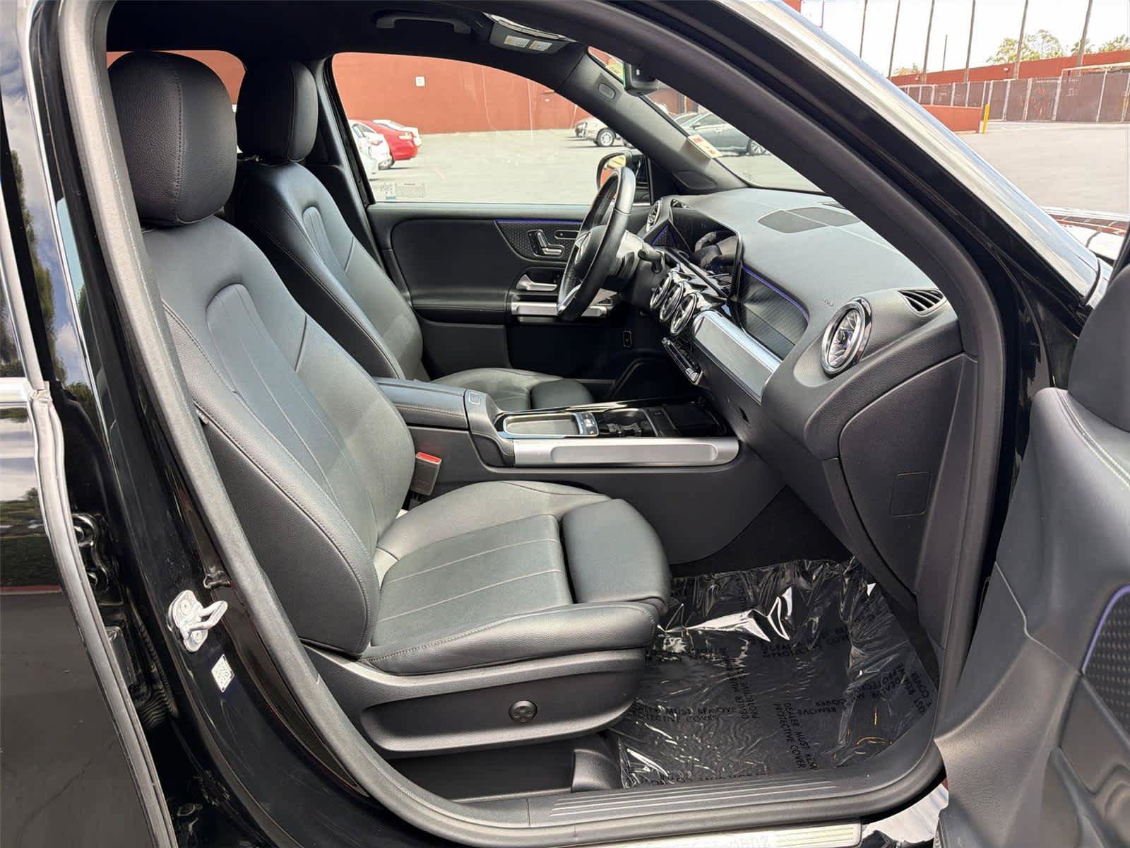 Used 2024 Mercedes-Benz GLB 250 image 15