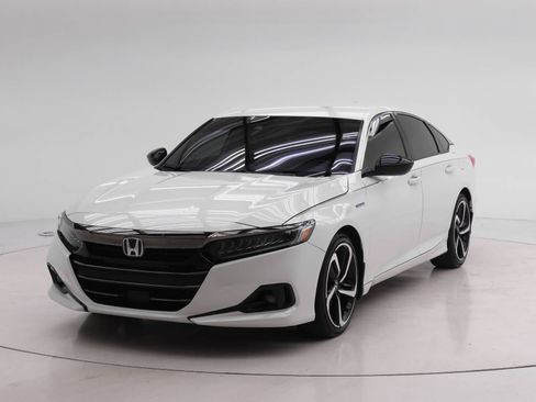 Used 2022 Honda Accord Sport image 1