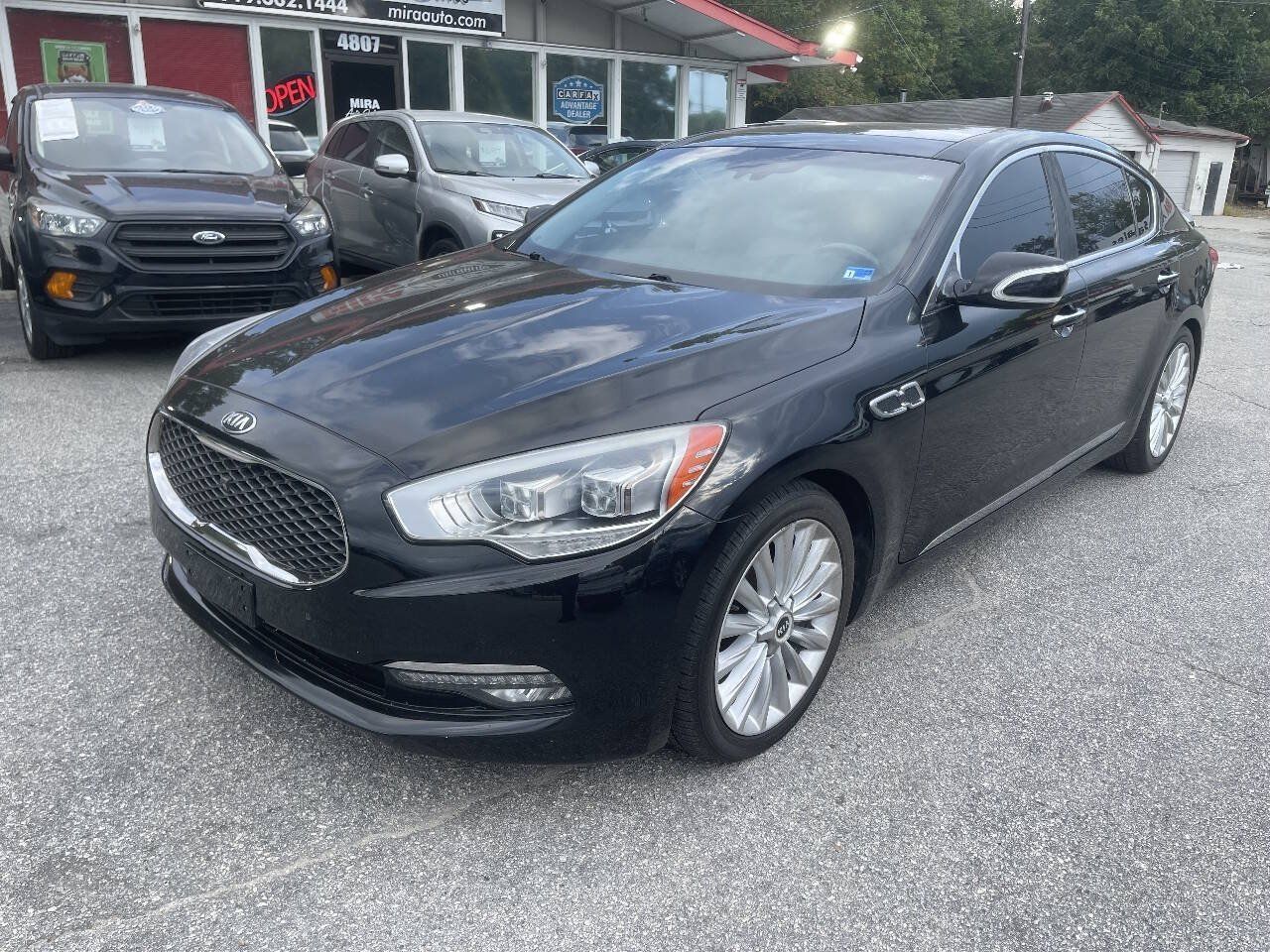 Used 2015 Kia K900 Luxury RWD image 3