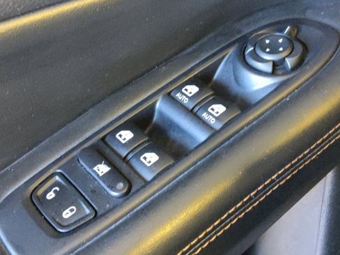 Used 2018 Jeep Compass Limited AWD/4WD image 27