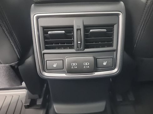 Used 2019 Subaru Forester Touring image 21