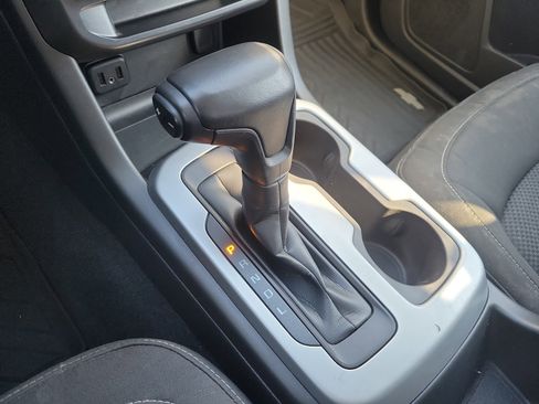 Used 2021 Chevrolet Colorado LT w/ Safety Package image 36