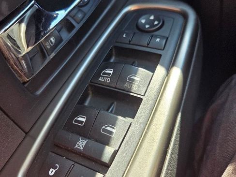 Used 2011 Jeep Liberty Limited Jet AWD/4WD image 21