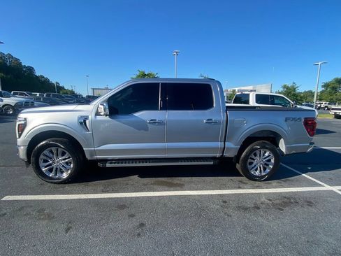 Used 2024 Ford F150 Lariat w/ FX4 Off-Road Package AWD/4WD image 4