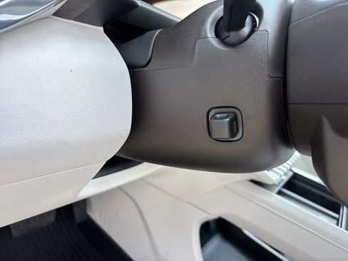 New 2026 GMC Acadia Denali w/ Super Cruise Package image 30