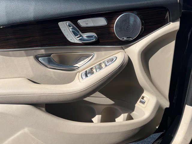 Used 2017 Mercedes-Benz GLC 300 4MATIC image 16