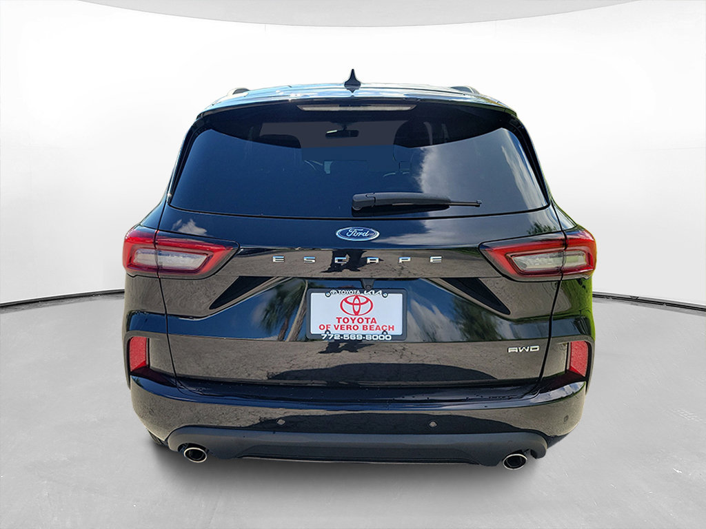 Used 2023 Ford Escape ST-Line w/ Tech Pack #1 AWD/4WD image 5