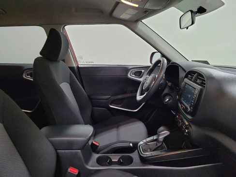 Used 2020 Kia Soul LX FWD image 21
