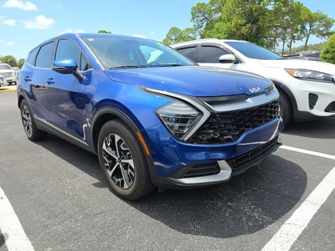 Certified 2024 Kia Sportage EX FWD image 1