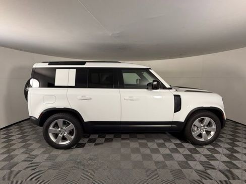 Used 2025 Land Rover Defender 110 S AWD/4WD image 9