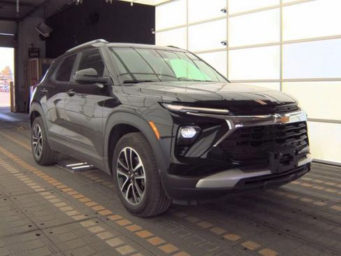 Used 2024 Chevrolet TrailBlazer LT w/ Convenience Package image 4