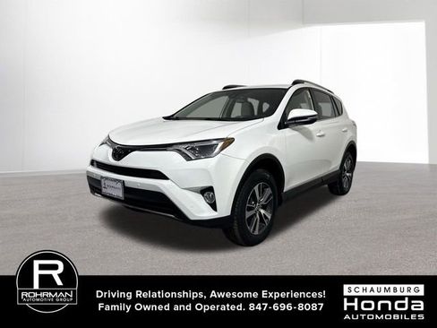 Used 2018 Toyota RAV4 XLE image 2