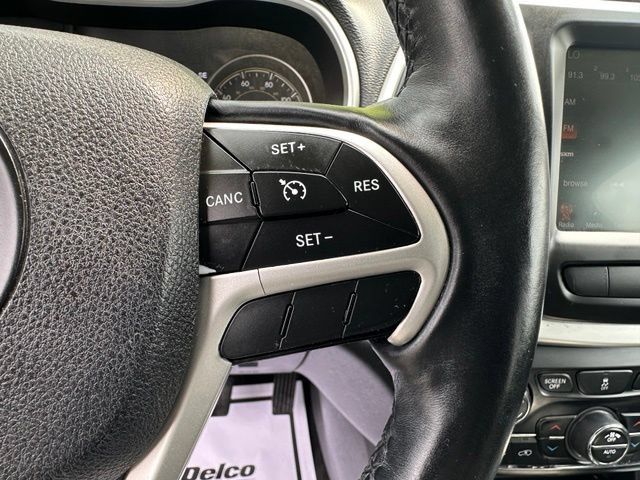 Used 2014 Jeep Cherokee Limited AWD/4WD image 22
