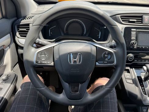 Used 2018 Honda CR-V LX image 6
