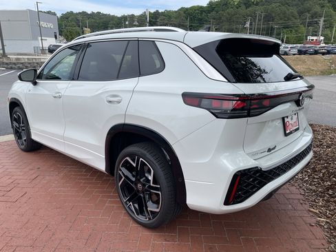 New 2026 Volkswagen Tiguan SEL R-Line AWD/4WD image 6