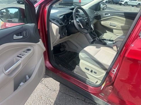 Used 2014 Ford Escape SE image 22