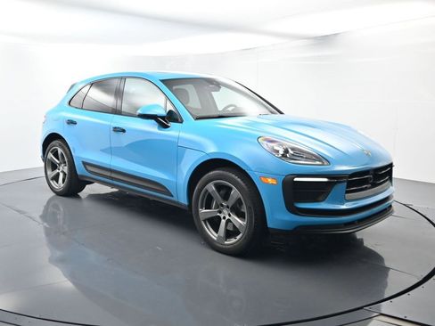 Used 2023 Porsche Macan image 15