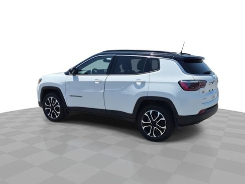 Used 2023 Jeep Compass Limited AWD/4WD image 6