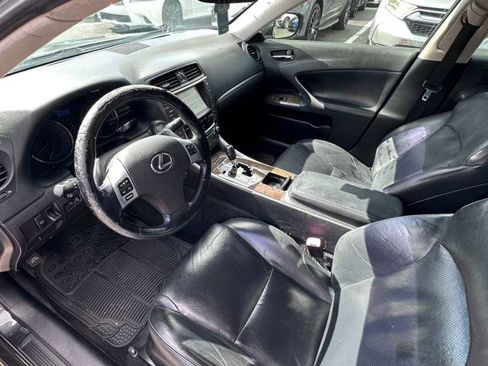 Used 2011 Lexus IS 350 w/ Premium Pkg Value Edition RWD image 3
