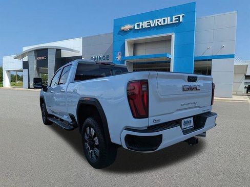 New 2026 GMC Sierra 2500 Denali image 7