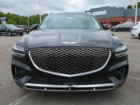 Certified 2025 Genesis GV70 2.5T w/ Select Package image 9