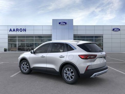Used 2024 Ford Escape Active w/ Tech Pack #2 FWD image 4