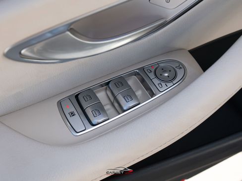 Used 2017 Mercedes-Benz E 300 image 38