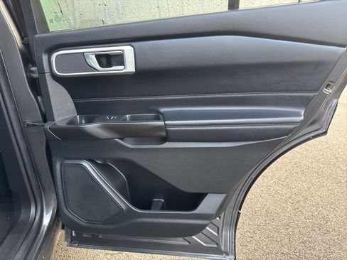 Used 2020 Ford Explorer XLT w/ Equipment Group 202A image 24