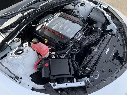 Certified 2020 Chevrolet Camaro SS image 39