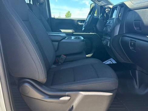 Used 2024 Chevrolet Silverado 2500 Custom w/ Custom Convenience Package AWD/4WD image 15