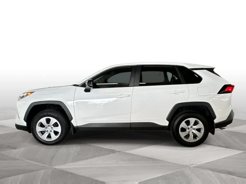 Used 2025 Toyota RAV4 LE FWD image 5
