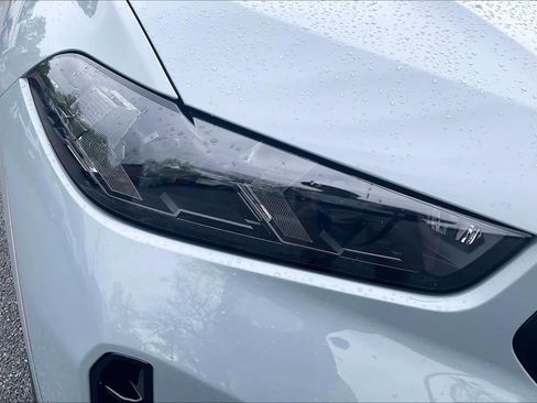 Used 2026 BMW X6 xDrive40i AWD/4WD image 28