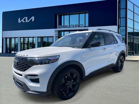 Used 2023 Ford Explorer ST-Line w/ Class IV Trailer Tow Package RWD image 7