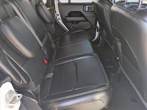 Used 2021 Jeep Wrangler Unlimited Sahara w/ Cold Weather Group image 20