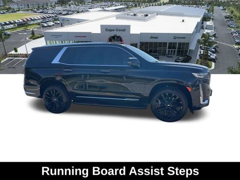 Used 2022 Cadillac Escalade Premium Luxury RWD image 14