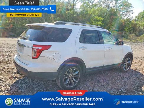 Used 2014 Ford Explorer XLT w/ Equipment Group 202A AWD/4WD image 4