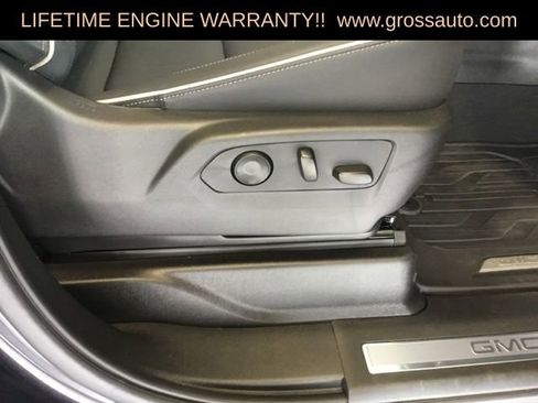 Used 2025 GMC Yukon XL Elevation w/ Elevation Premium Package image 38