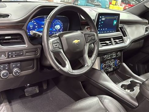 Used 2022 Chevrolet Tahoe LT w/ Luxury Package image 10