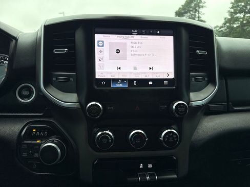 Used 2022 RAM 1500 Big Horn AWD/4WD image 25