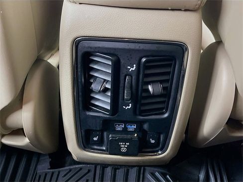 Used 2014 Dodge Durango Citadel w/ Technology Group image 28